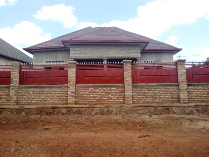 House for sale at NYAKARIRO nearby ADPR