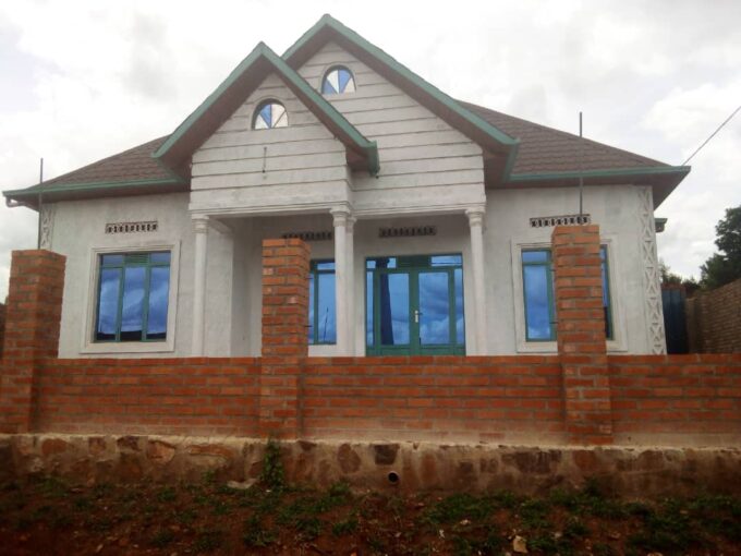 House for sale at MUYUMBO ( KUGASIMA)