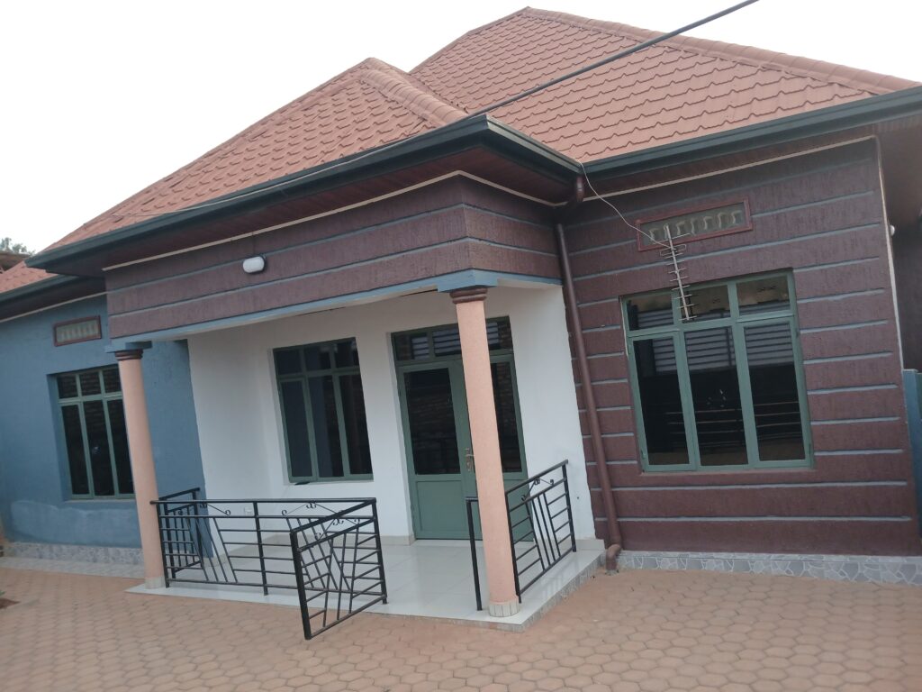 house for sale in MASAKA (GAKO)