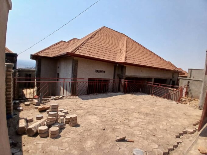 two in one Houses for sale in Masaka (kwa Sylive)
